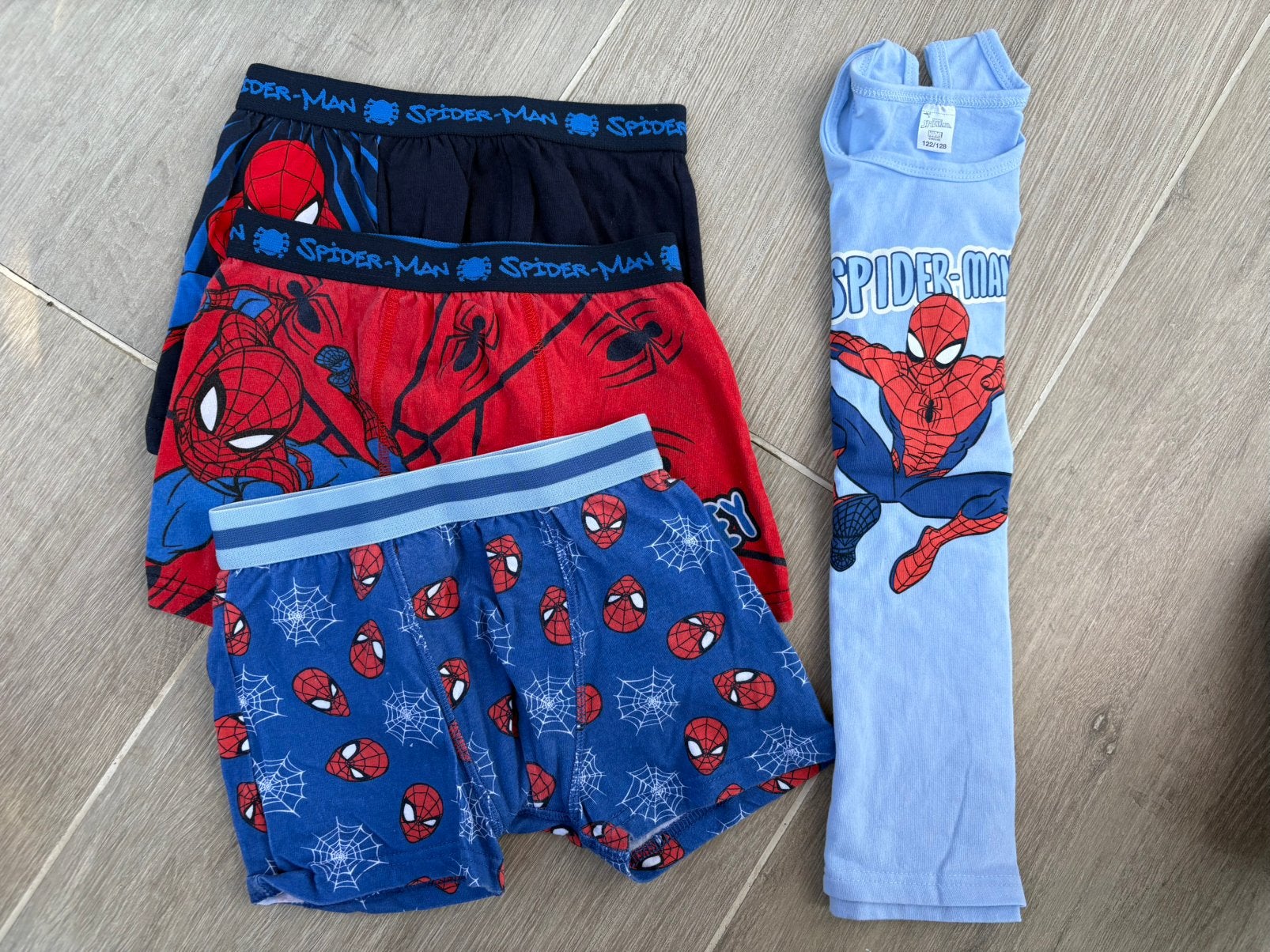 Spiderman: ondergoed-set maat 122/128, Enlèvement, Utilisé