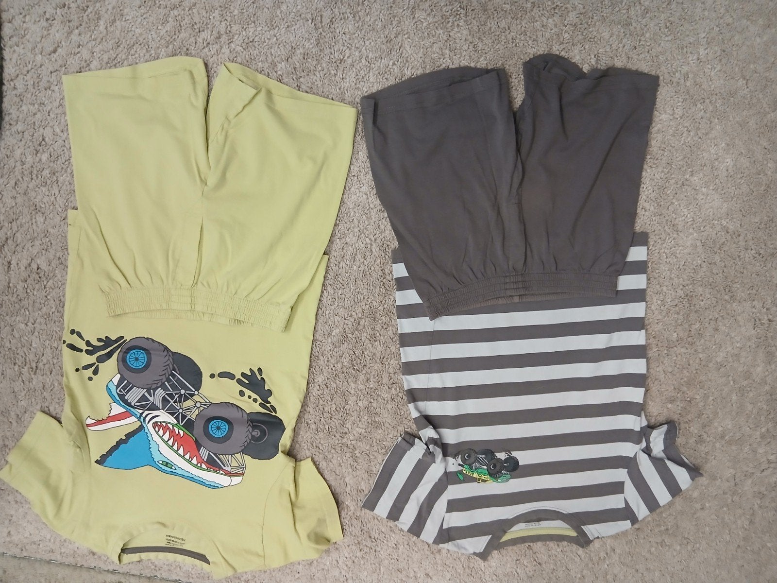 pyjamas pour enfants 4 pièces, Enlèvement, Utilisé