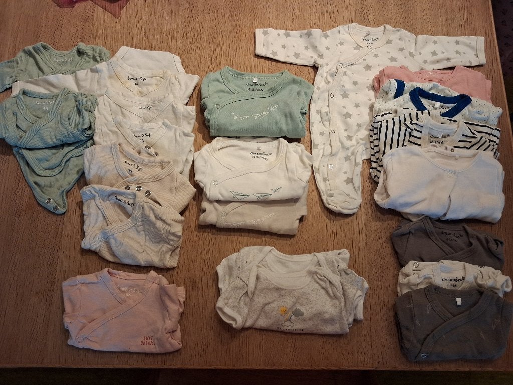 Baby Body en Pyama 44 - 44/46 - pakket, Enfants & Bébés, Vêtements de bébé | Taille 50, Enlèvement, Utilisé, Garçon ou Fille, Vêtements de nuit ou Sous-vêtements