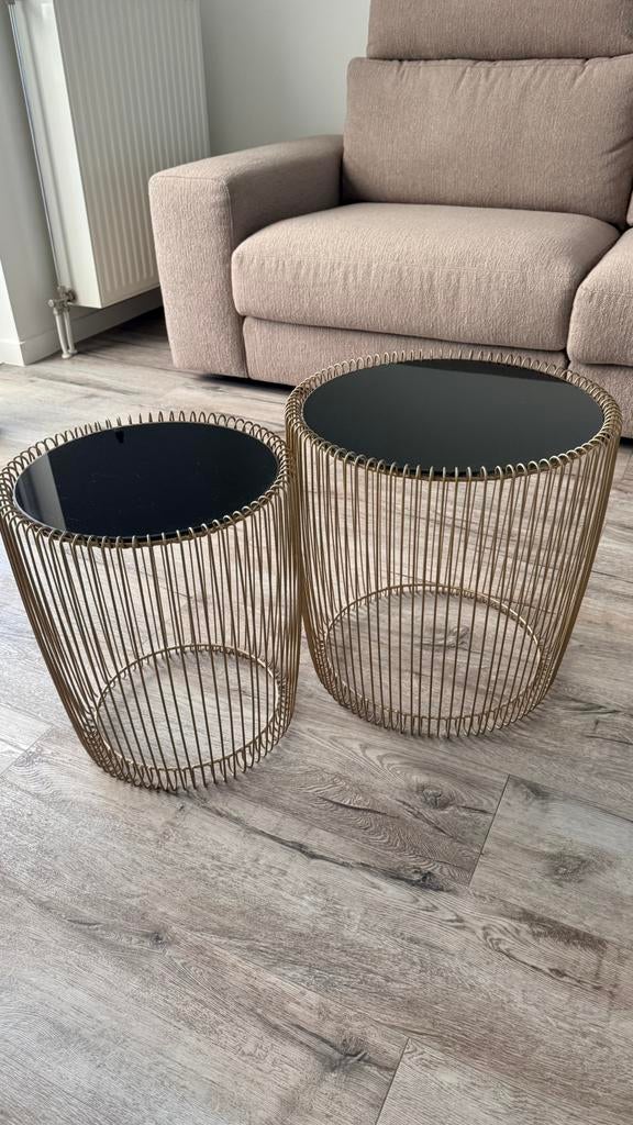 Set van 2 moderne bijzettafels – goudkleurig met zwart blad, Ophalen, Gebruikt