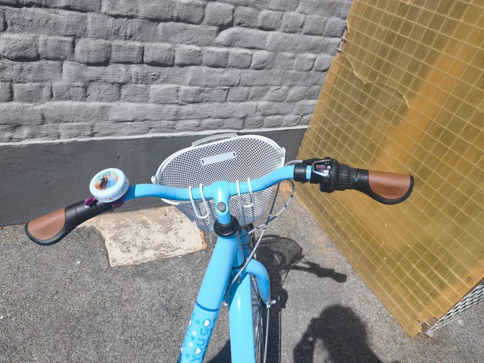 meisjes fiets met helm, Ophalen, 22 inch