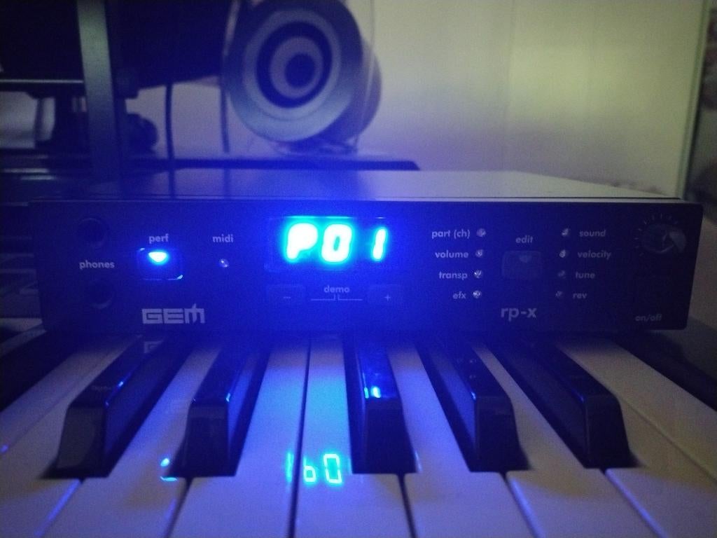 GEM RPX piano module, Musique & Instruments, Pianos, Utilisé, Autres types, Noir, Digital, Enlèvement ou Envoi