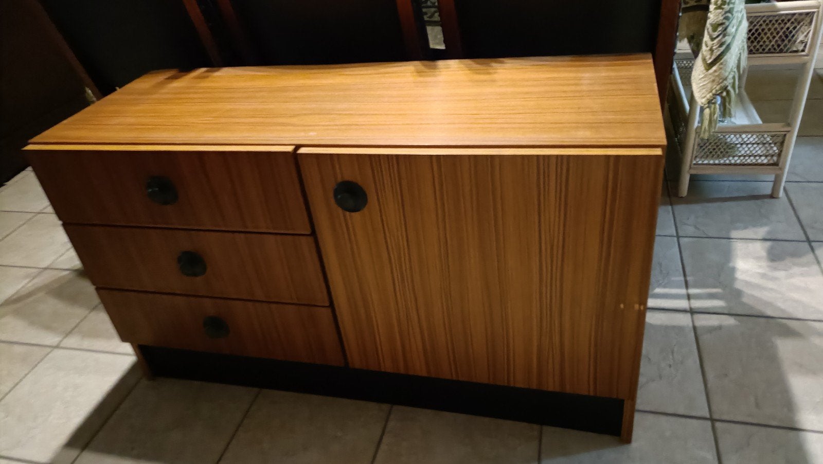 Commode B105 x H60 x D40, Huis en Inrichting, Kasten | Dressoirs, Ophalen