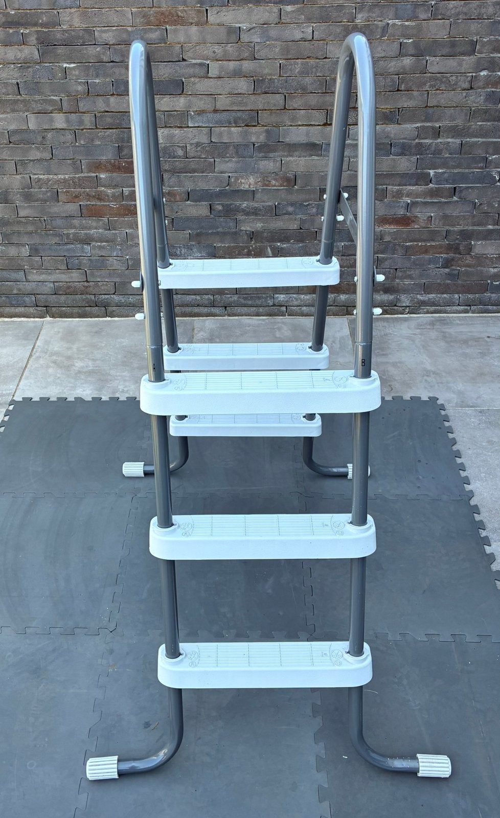 Intex Zwembad ladder, Ophalen, Zo goed als nieuw, Ladder