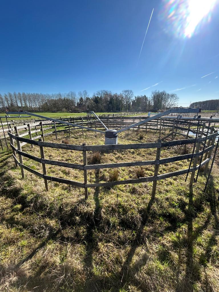 Stapmolen te koop, Stalling, 4 paarden of pony's of meer