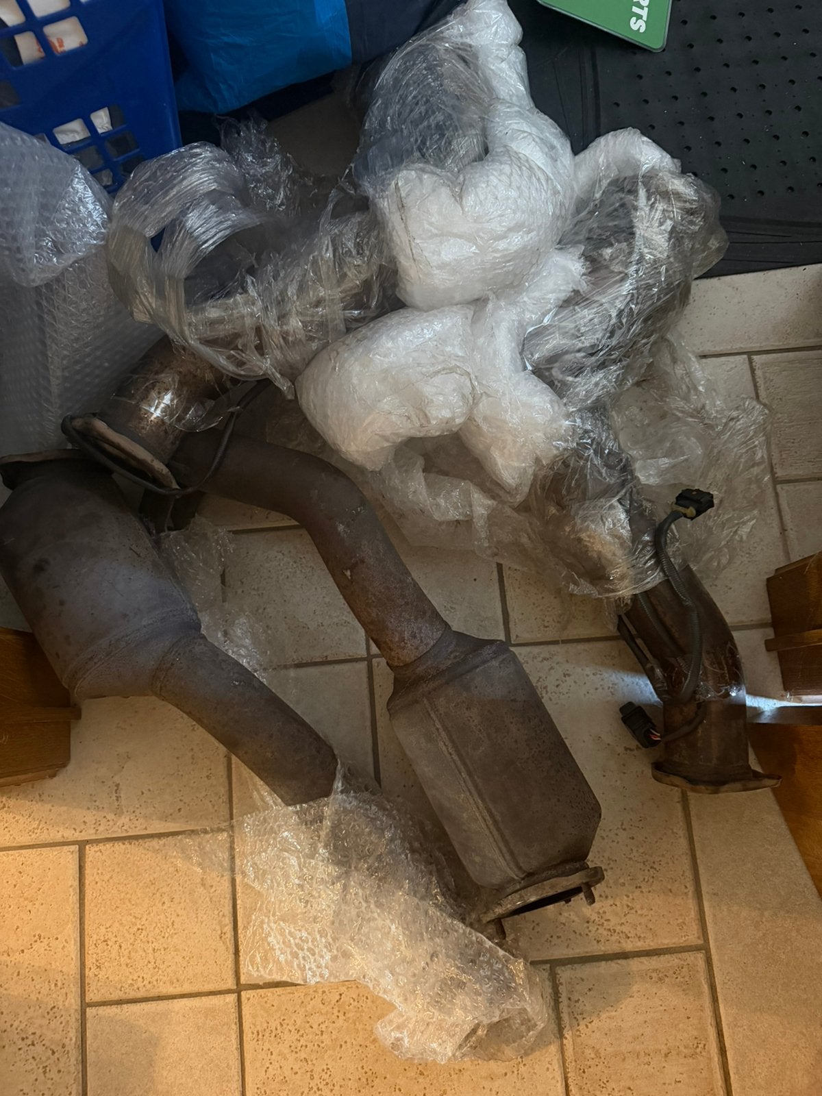 Catalyseur complet  pour porshe cayenne essence 3.6 ou 3.0, Autos : Pièces & Accessoires, Enlèvement ou Envoi