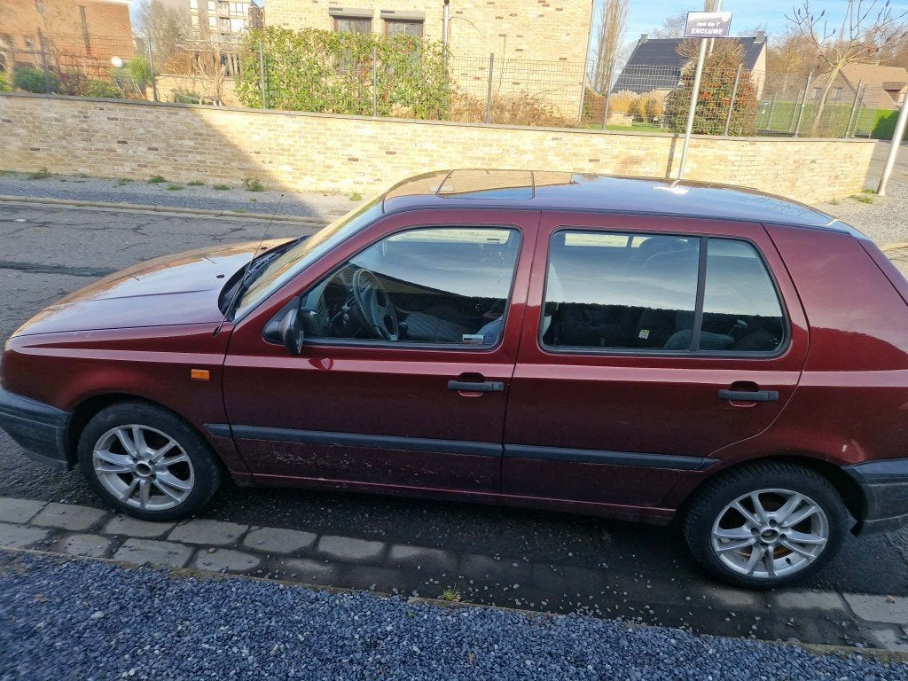 Golf III 1.9 diesel (Prête à immatriculer), Autos, Rouge, Achat, 4 portes, Phares directionnels