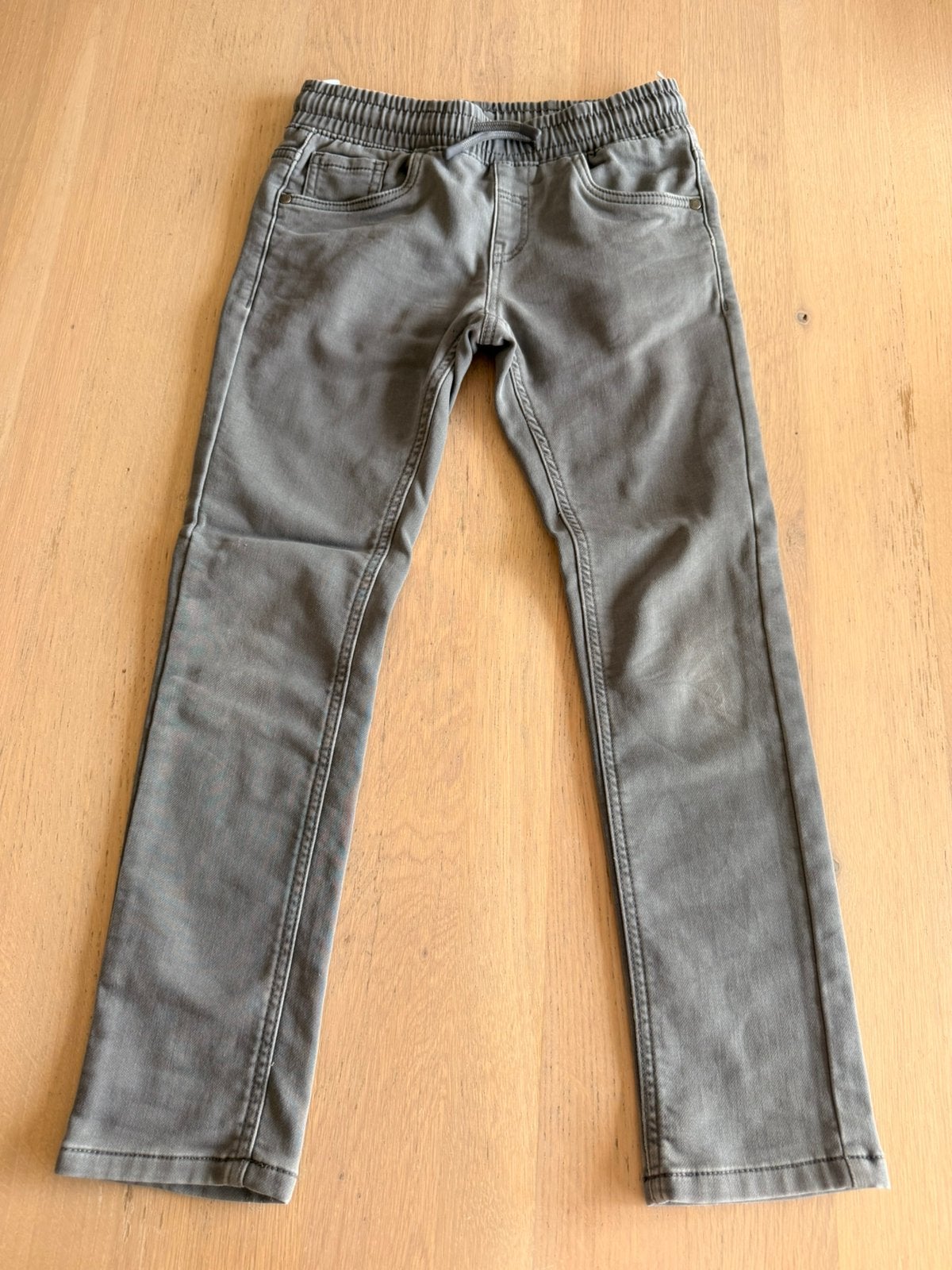 Jeansbroeken maat 134, Kinderen en Baby's, Kinderkleding | Maat 134, Ophalen of Verzenden, Zo goed als nieuw, Broek