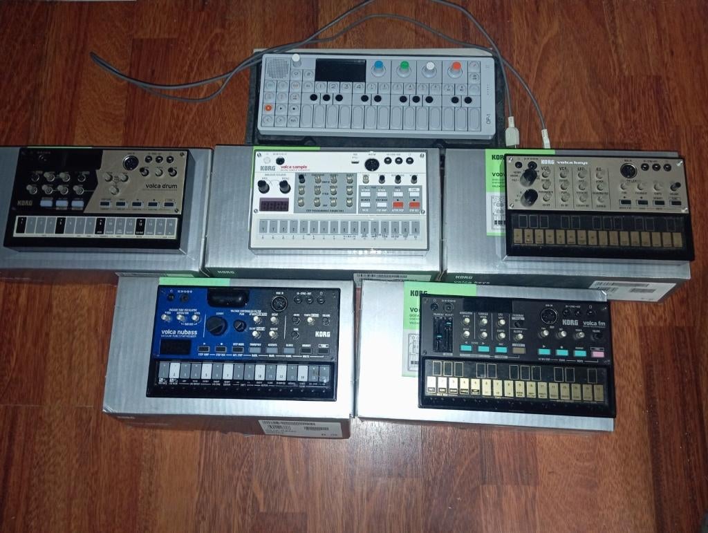 OP-1 Teenage Engineering + 5 Korg Volca – lot ou séparé, Enlèvement ou Envoi, Comme neuf