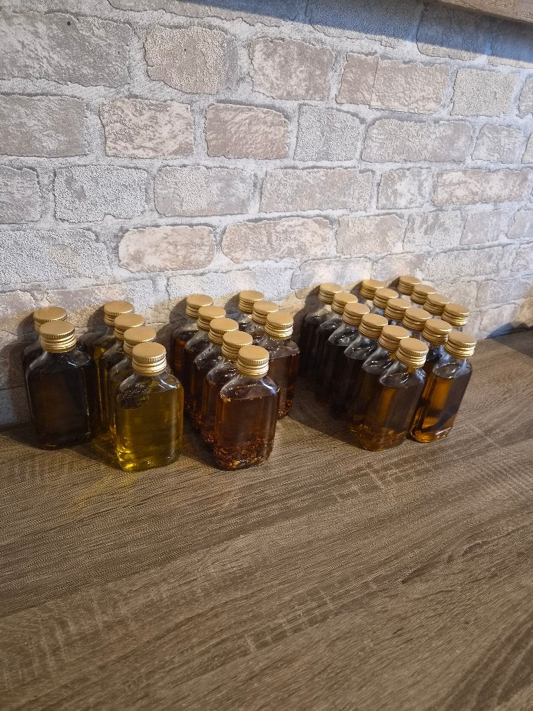 Huile piquante artisanal, Divers, Produits alimentaires, Enlèvement ou Envoi