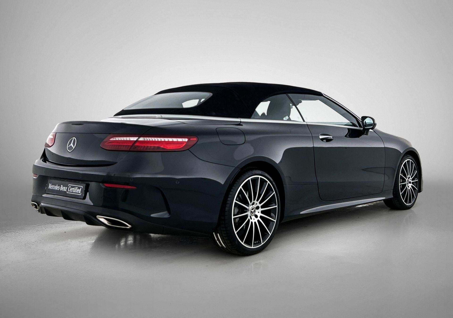 Mercedes-Benz E-Klasse 300 Cabriolet AMG Line | Night Pack |, Autos, Euro 6, Cabriolet, Noir, 2 portes