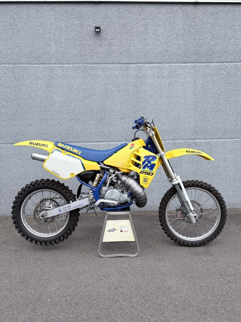 suzuki rm250 1989, Motos, Occasion, Particulier, Moto de cross, 12 à 35 kW