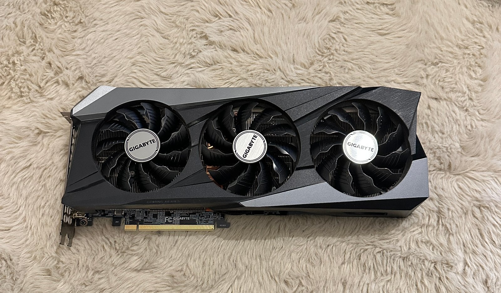 RTX 3070 GIGABYTE, Enlèvement, Comme neuf, GDDR6, HDMI