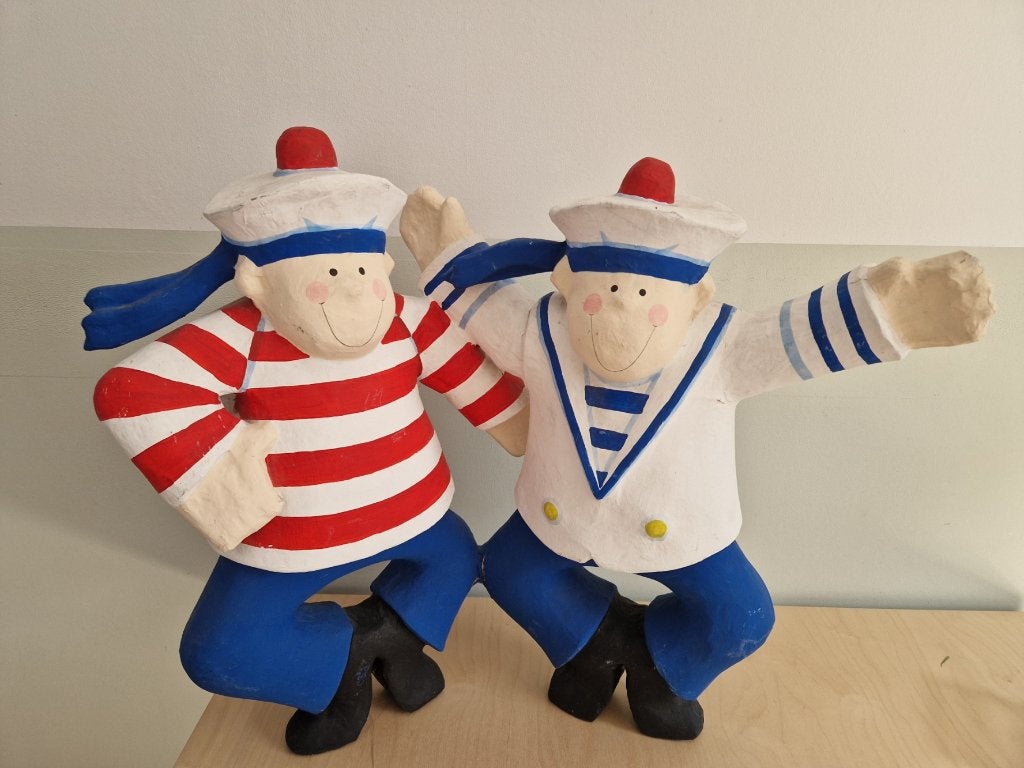 kinderen in matrozenpakjes in papier Maché, Verzamelen, Ophalen, Gebruikt, Mens