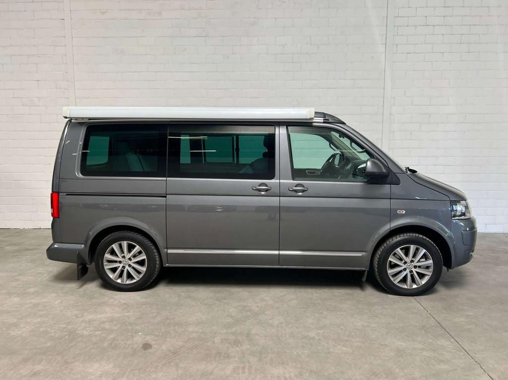 Volkswagen Transporter California DSG / NIEUWE MOTOR!, Auto's, Bestelwagens en Lichte vracht, Euro 5, Stof, 4 cilinders, Volkswagen