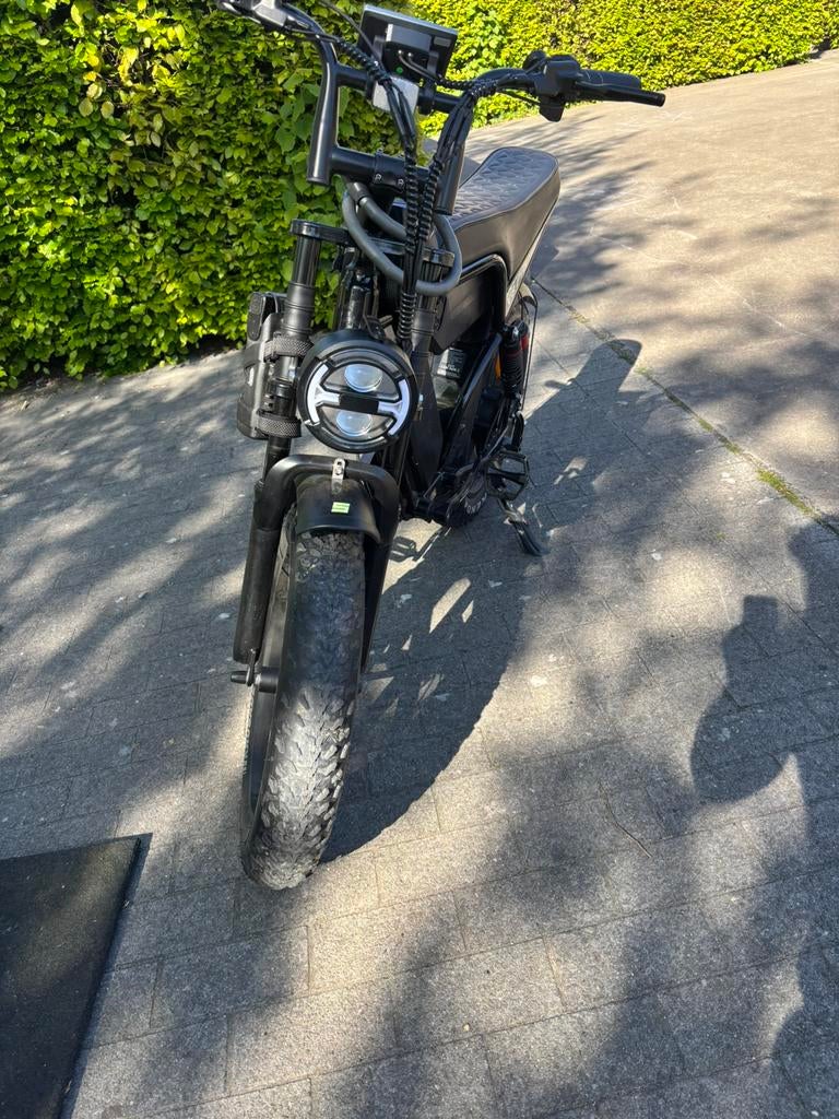 Fatbike v8 pro Dubbele accu, Fietsen en Brommers, Brommers | Tomos, Ophalen, Zo goed als nieuw
