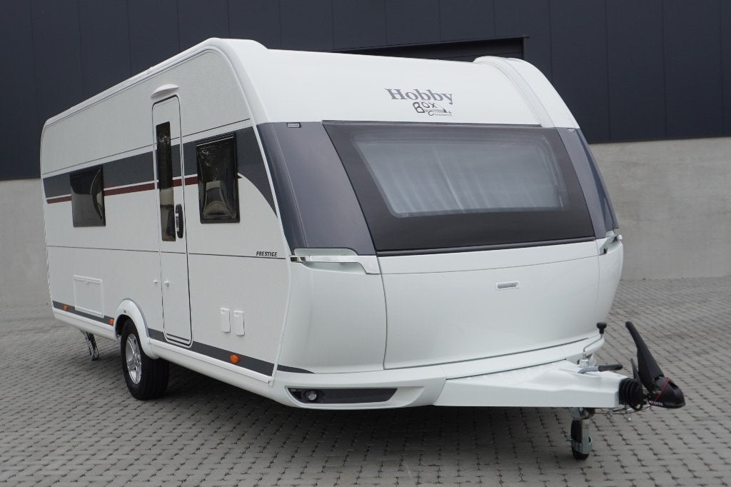 Nouveau Hobby pour 4 pers.avec lit français, Salle de bain, Caravanes & Camping, Grand lit, Jusqu'à 4, Entreprise, Hobby