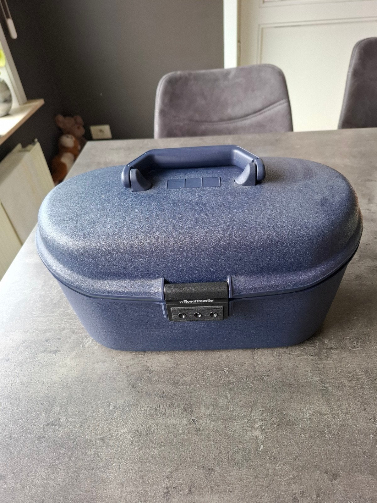 Beautycase Royal Traveller, Enlèvement ou Envoi, Avec serrure, Comme neuf, Rigide