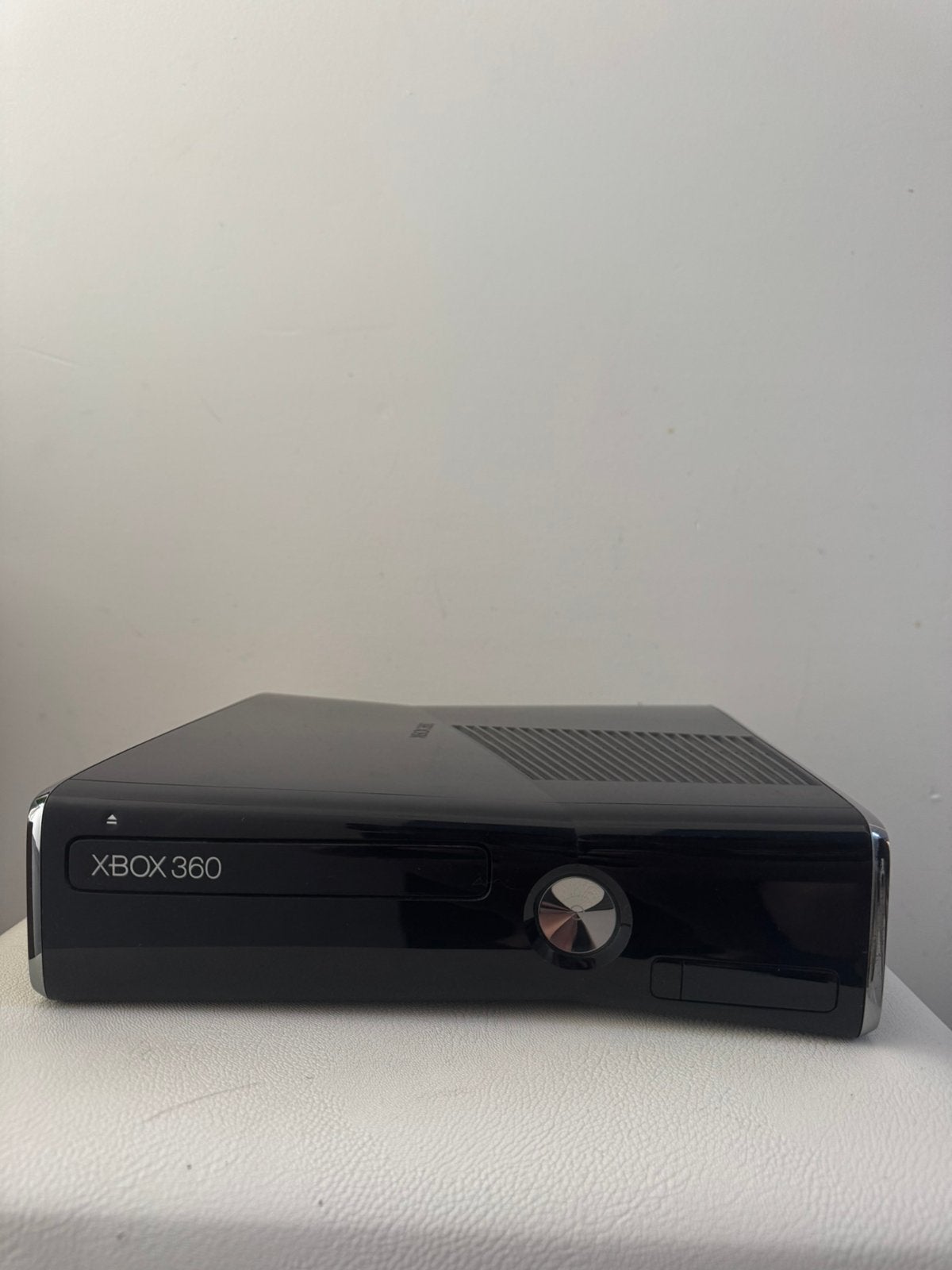 Xbox 360 met accessoires, Games en Spelcomputers, Ophalen, Met games, Met 3 controllers of meer, 250 GB
