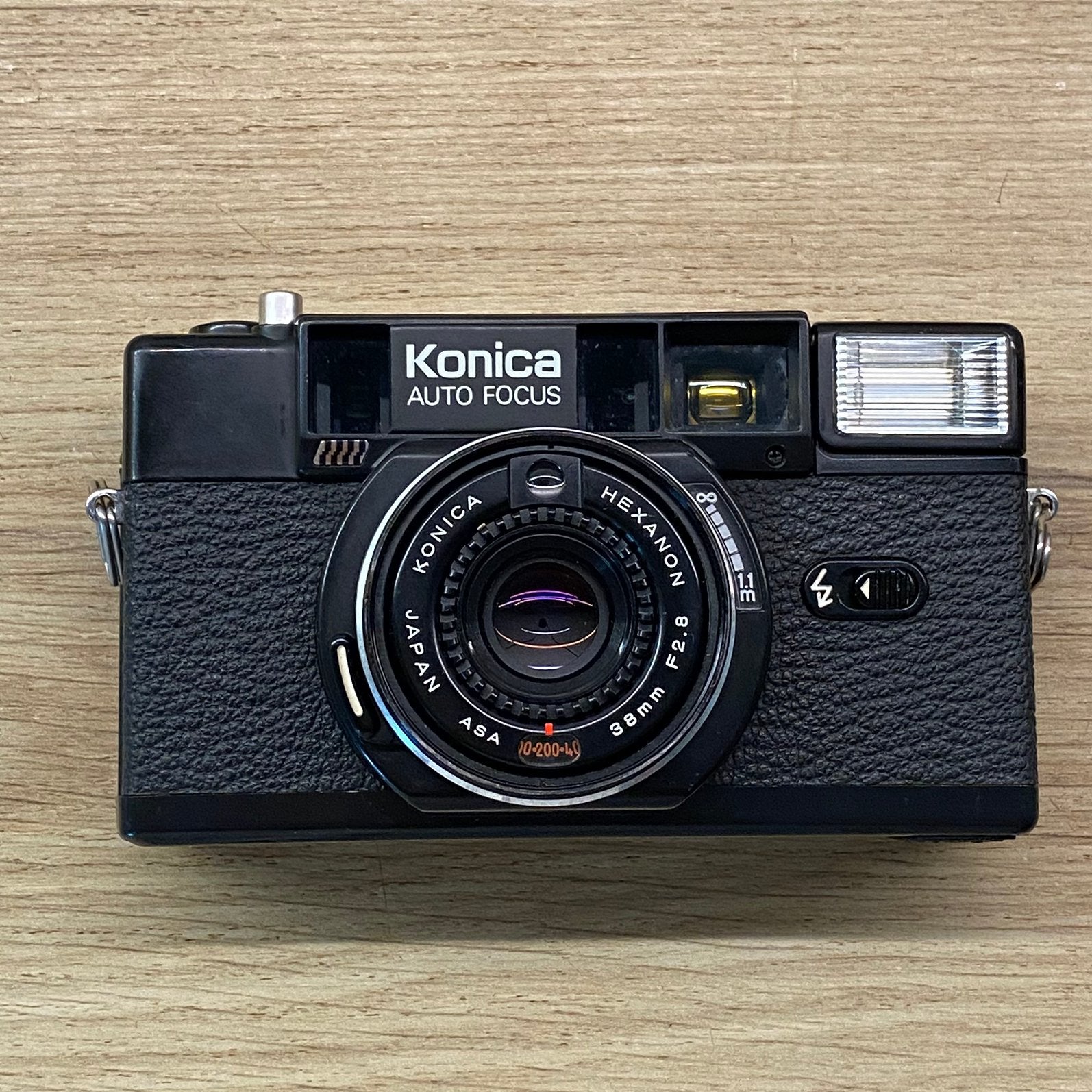 Konica C35 AF2, point&shoot* als nieuw, Audio, Tv en Foto, Fotocamera's Analoog, Ophalen of Verzenden, Zo goed als nieuw, Compact
