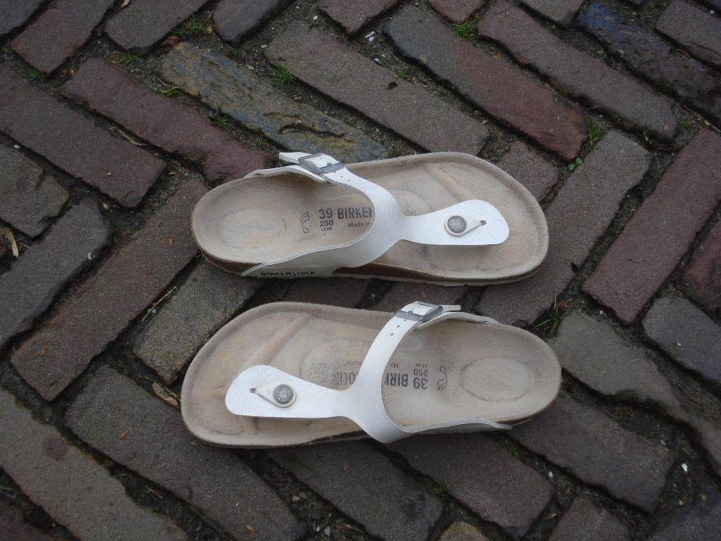 Birkenstock wit gizeh 39 nu gratis verzending per post, Kleding | Dames, Slippers, Verzenden, Wit, Zo goed als nieuw