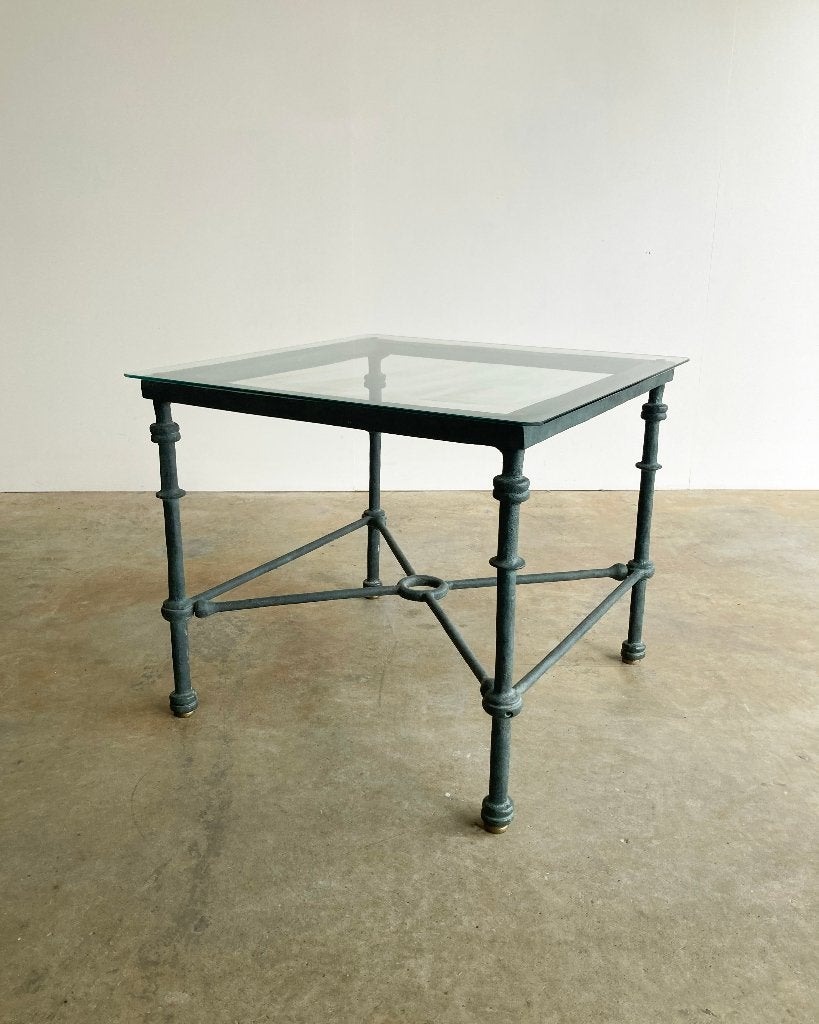 Table basse sculpturale vintage en métal finition patinée, Maison & Meubles, 50 – 75, Klassiek design, Verre, 50 à 100 cm