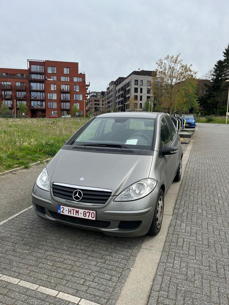 Mercedes A170, Voorwielaandrijving, Zwart, 4 cilinders, 5 deurs