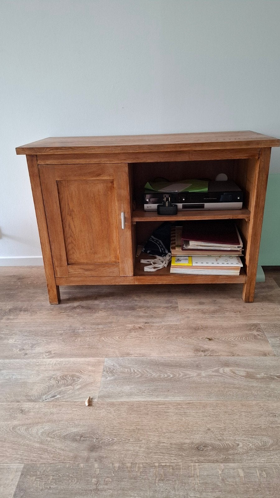 tv kast, Ophalen