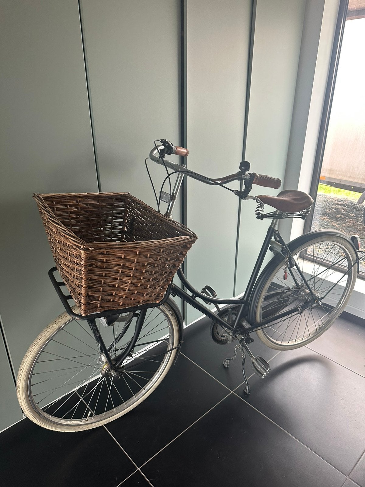 Klassieke achielle damesfiets met mand, 50 tot 53 cm, Ophalen, Gebruikt, Versnellingen