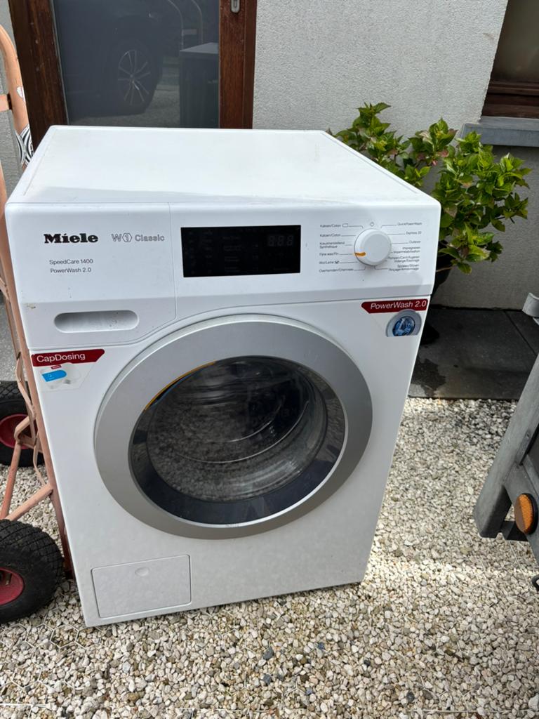 2 wasmachines voor reparatie, Ophalen, Zo goed als nieuw
