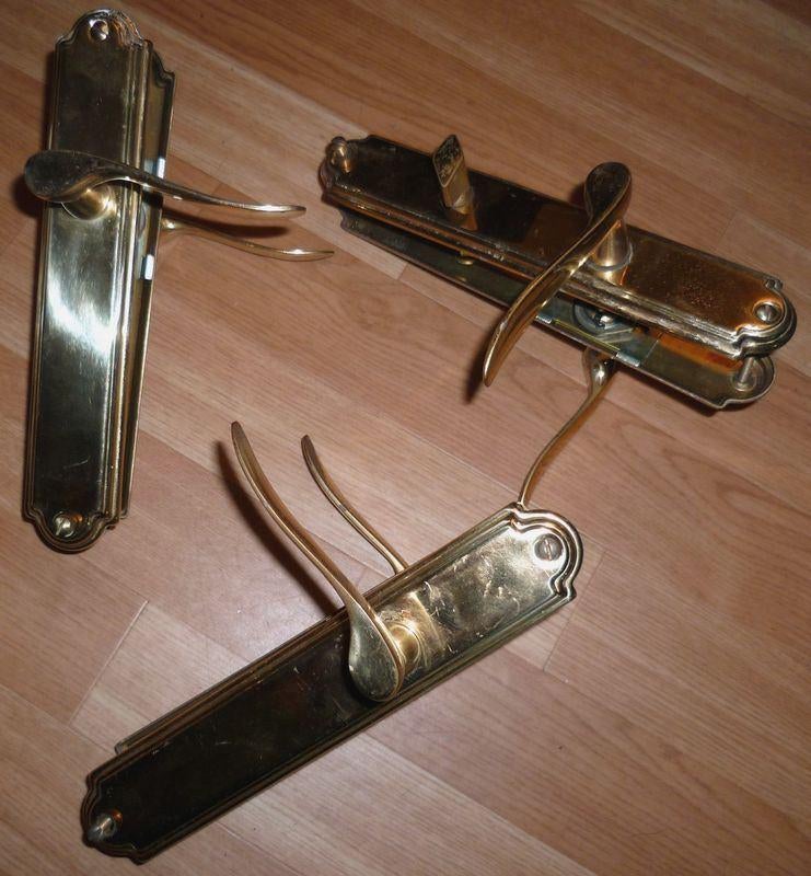 Poignées de porte, Enlèvement