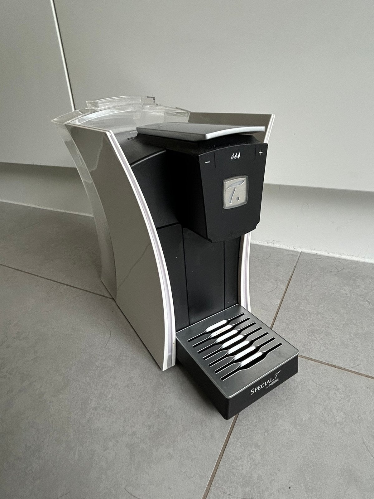 Thee machine Delonghi Special T, Elektronische apparatuur, Ophalen, Zo goed als nieuw