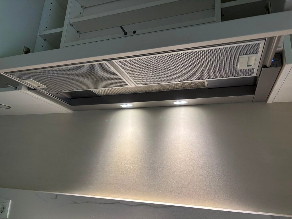 Mat witte hoekkeuken met Siemens apparatuur GEDEMONTEERD, Wit, Hoekkeuken, Ophalen of Verzenden, Zo goed als nieuw
