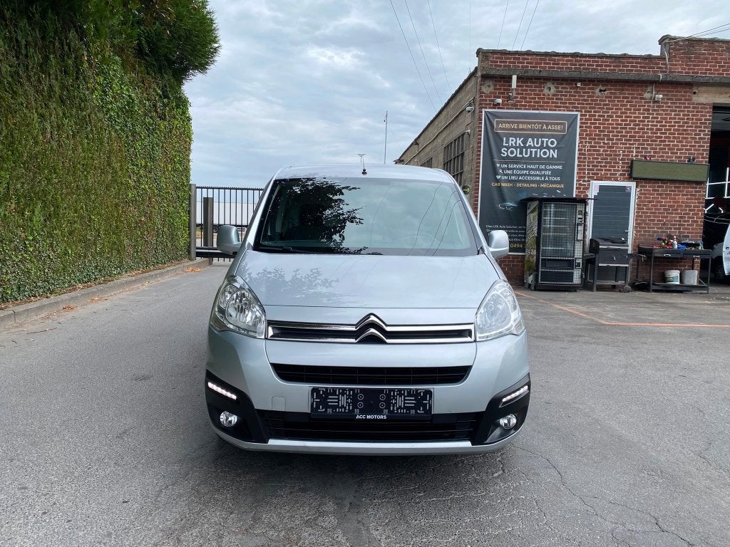 Citroën Berlingo - 08/10/2017 -17500,km -1,6 HDI - Euro .6b, Argent ou Gris, Achat, Euro 6, Entreprise