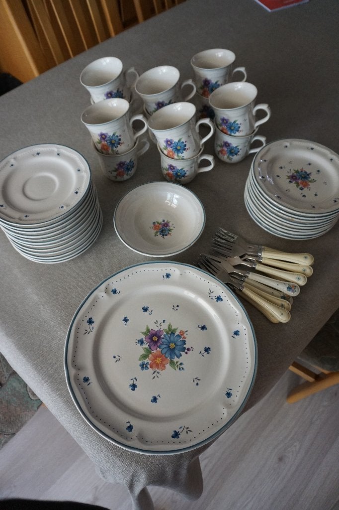 Koffie Servies ( motief ), Huis en Inrichting, Keuken | Servies, Ophalen