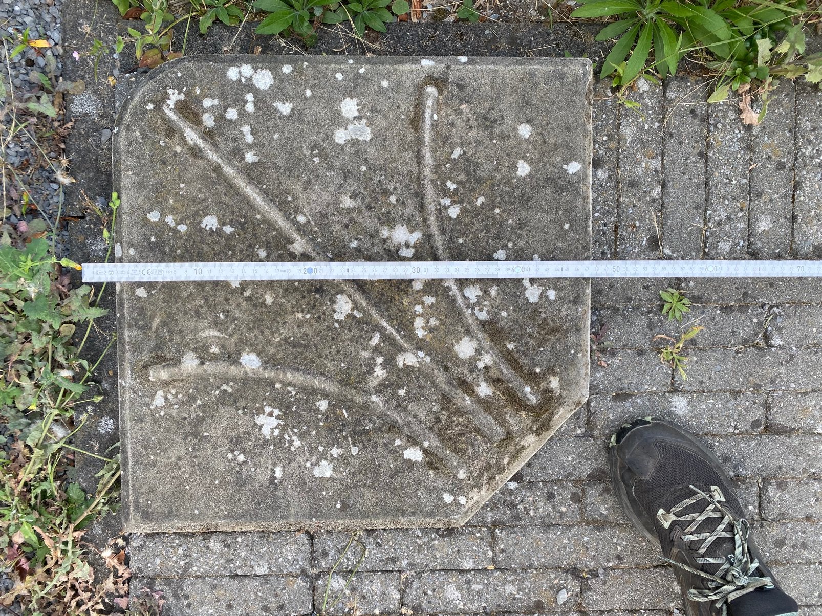 Gratis betontegels voor parasolvoet + gratis zweefparasol, Tuin en Terras, Parasols, Ophalen, Gebruikt, Parasolvoet, Kantelbaar