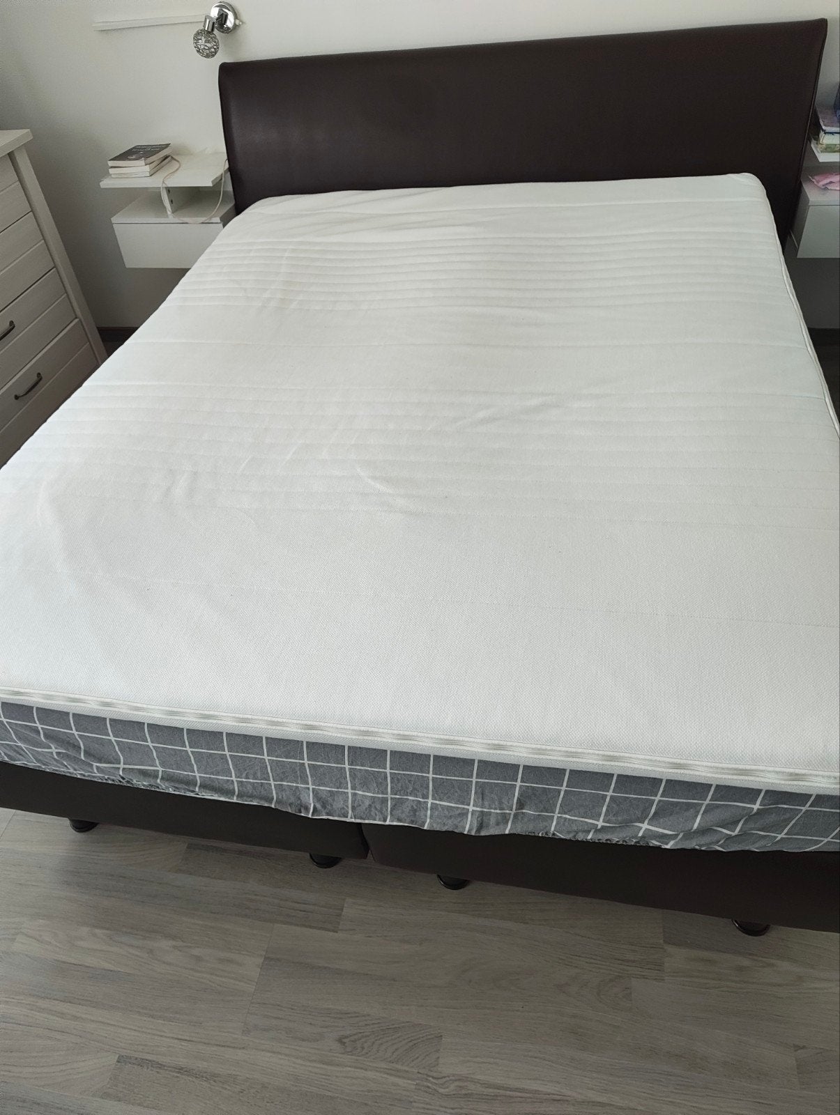topmatras, Ophalen