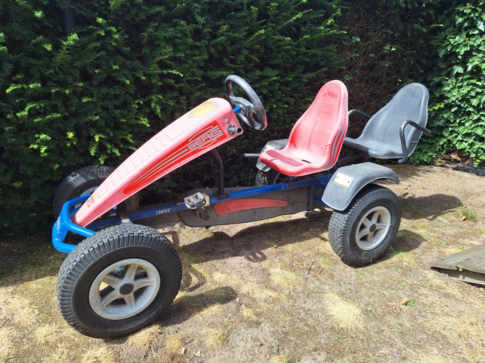 Go-cart BERG rood en blauw, Ophalen, Gebruikt, Berg