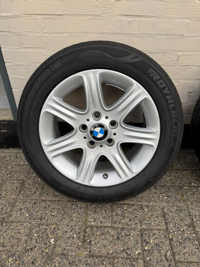 BMW velgen incl banden, Auto-onderdelen, Banden en Velgen, Ophalen, Gebruikt, 16 inch, 205 mm