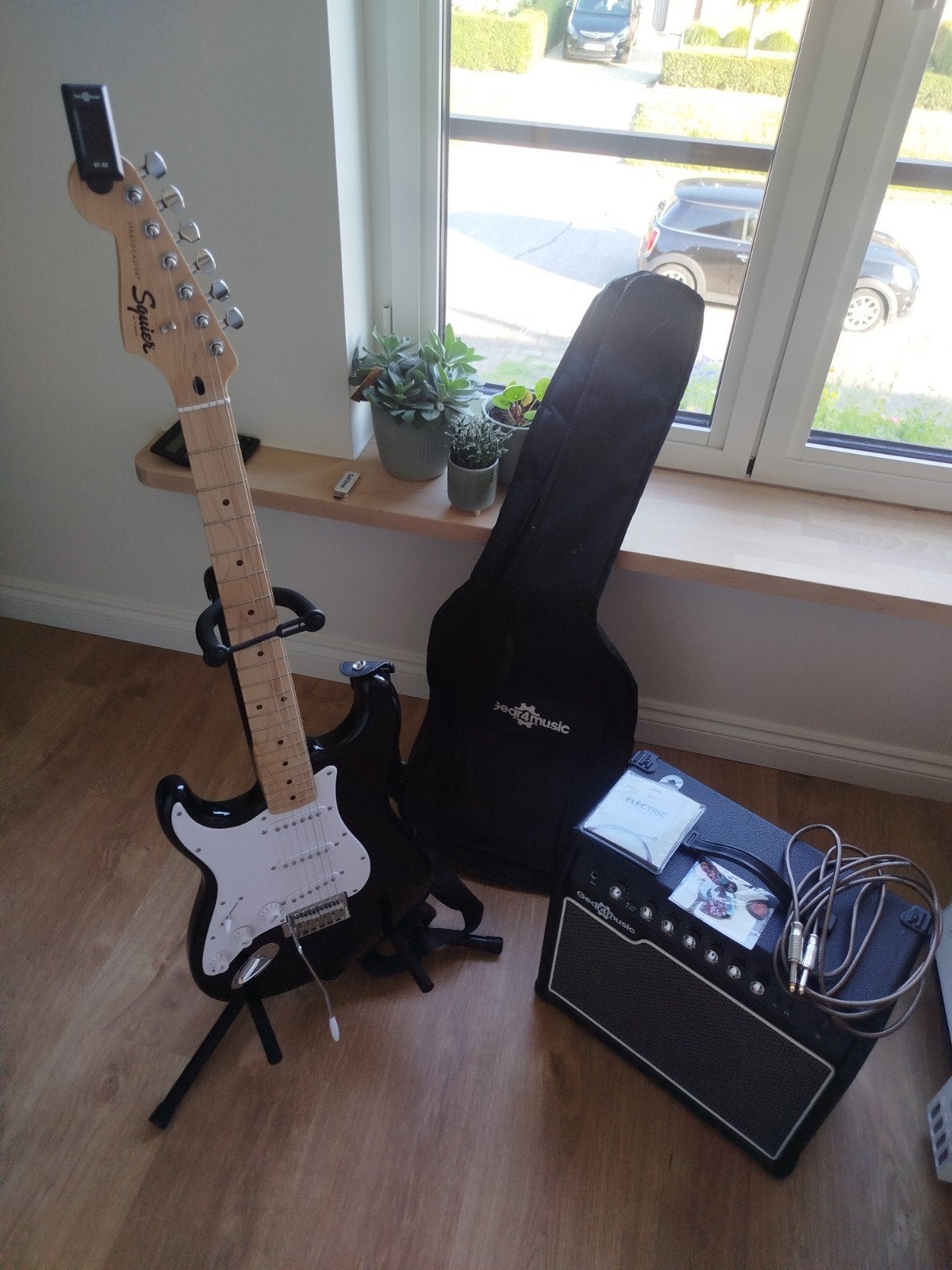 Linkshandige Squier Stratocaster complete startset, Muziek en Instrumenten, Ophalen