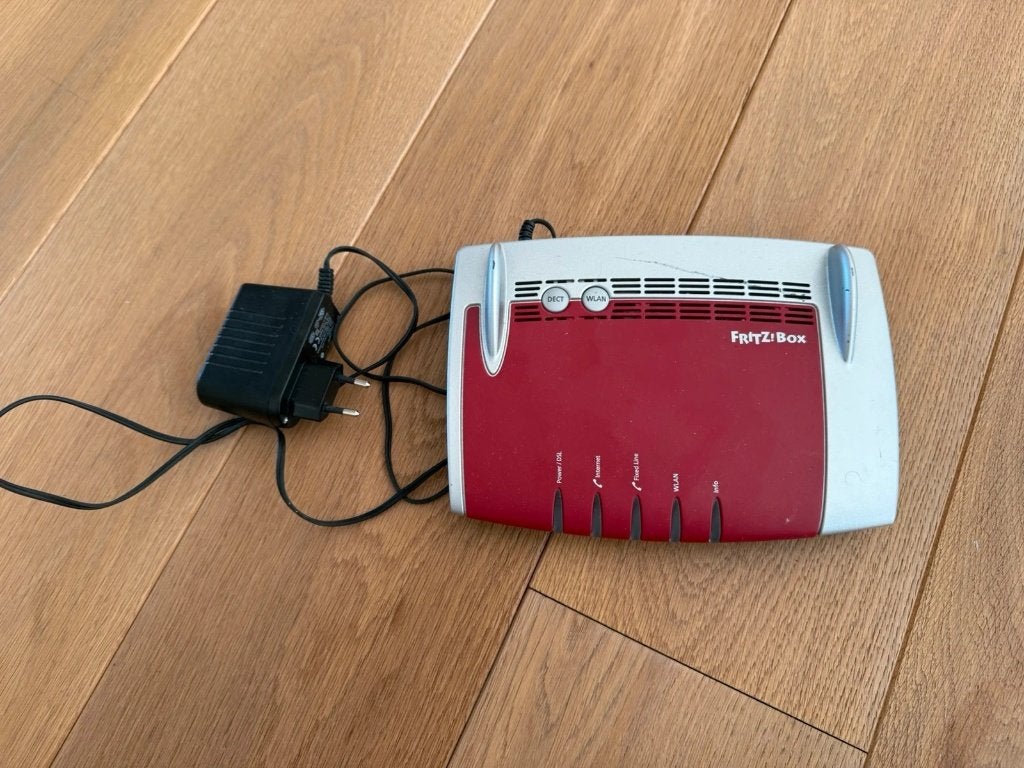 Modem router AVM FRITZ!Box 7360 Edition Belgium wifi DECT, Ophalen of Verzenden, Zo goed als nieuw, Router met modem