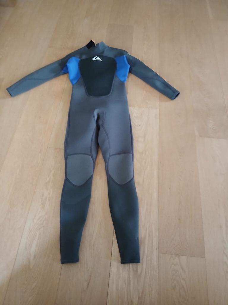 Combinaison de surf quicksilver  3/2 mm taille xs, Enlèvement, Neuf, Accessoire de planche à voile