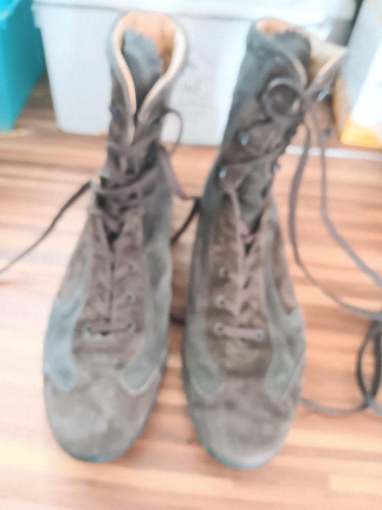 Tods, Kleding | Dames, Ophalen of Verzenden, Zo goed als nieuw, Bruin, Schoenen met lage hakken