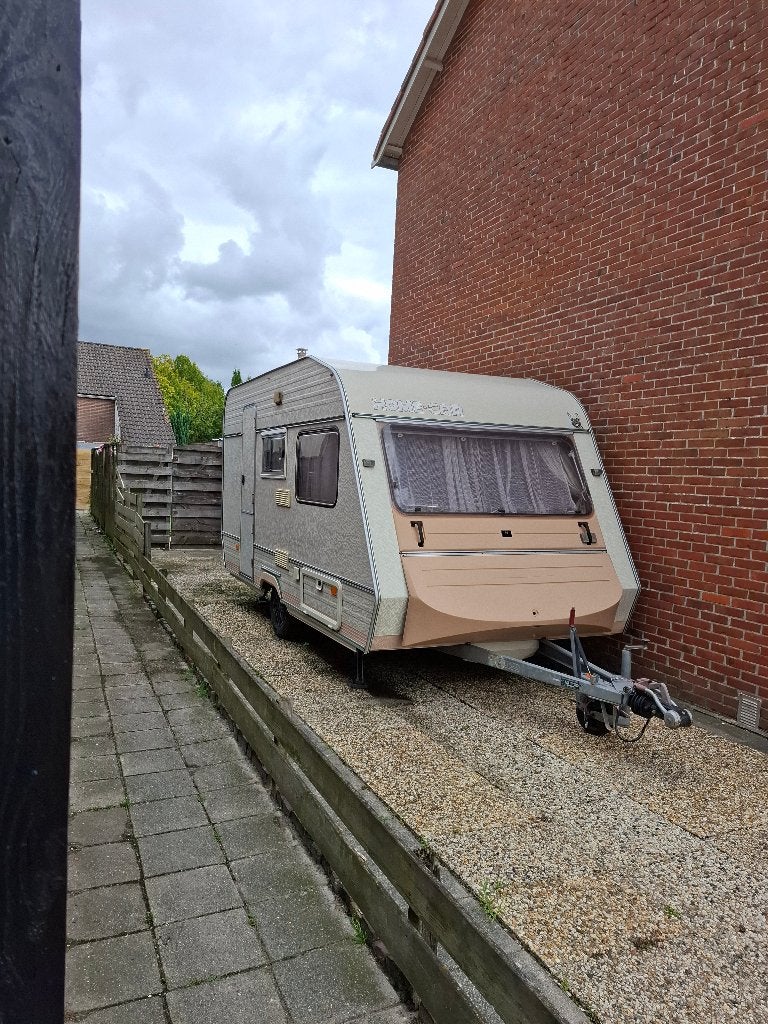 Caravan met voortent, Home-car, Porte-vélos, Particulier, 500 - 750 kg
