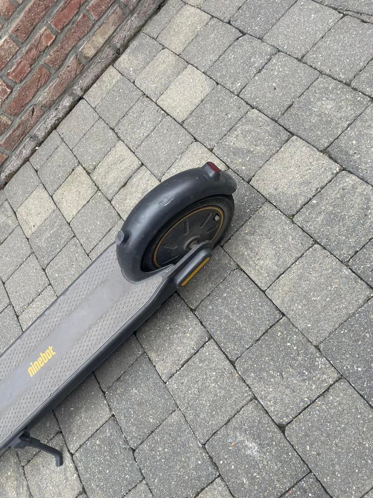 Ninebot KickScooter Max G30, Ophalen