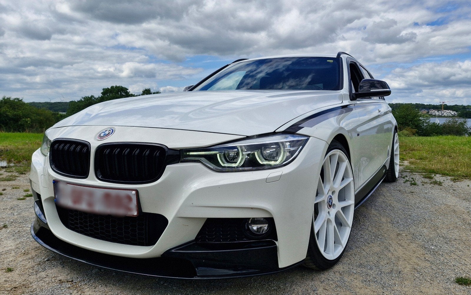 Bmw F31 320i Xdrive Pack M de 05/2019 - lire annonce., Autos, Cuir, Phares entièrement LED, Euro 6, 1675 kg