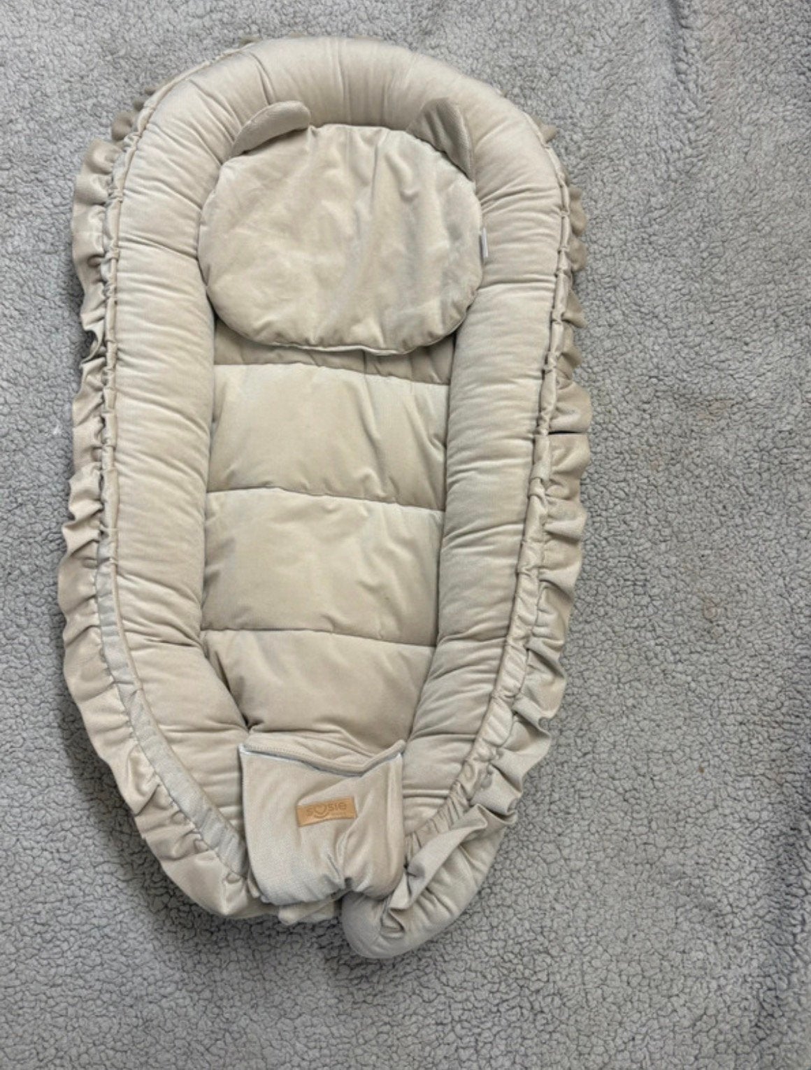 Baby nestje, Kinderen en Baby's, Babymode-accessoires, Ophalen of Verzenden, Zo goed als nieuw