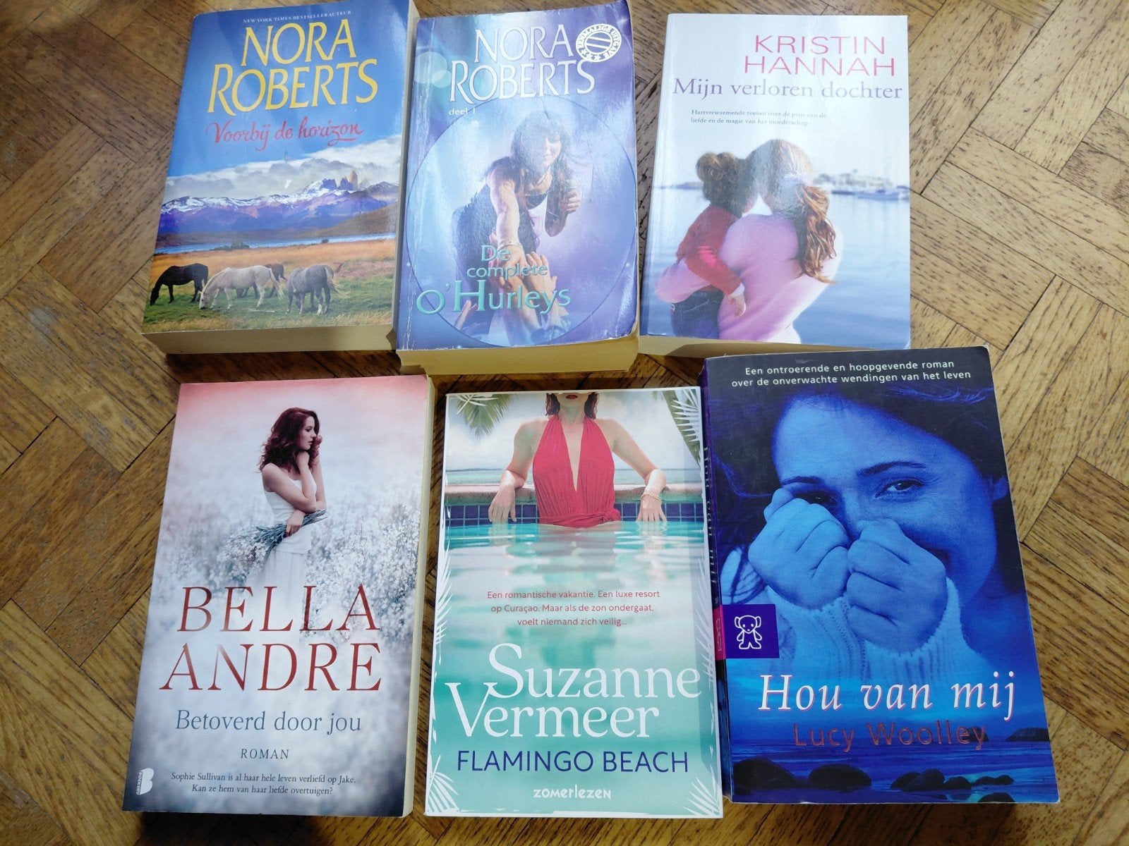Diverse pockets, Nora Roberts, Lucy Woolley .Kristin Hannah,, Boeken, Ophalen of Verzenden