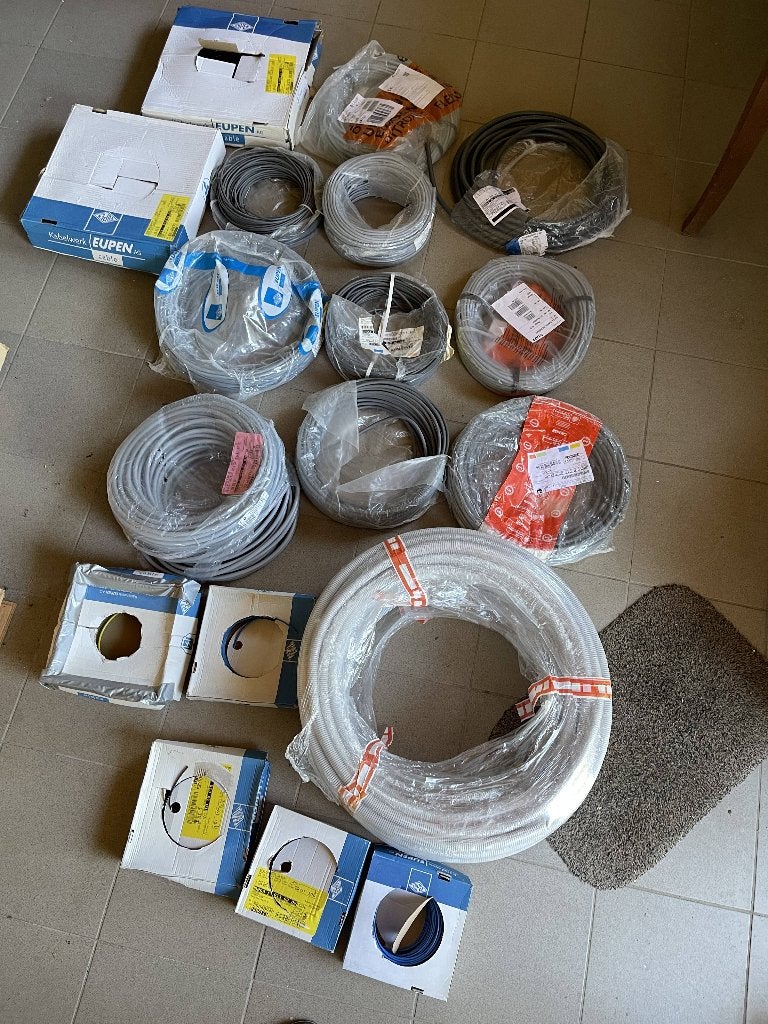 Set van verschillende soorten kabels, Ophalen, Nieuw, Kabel of Snoer