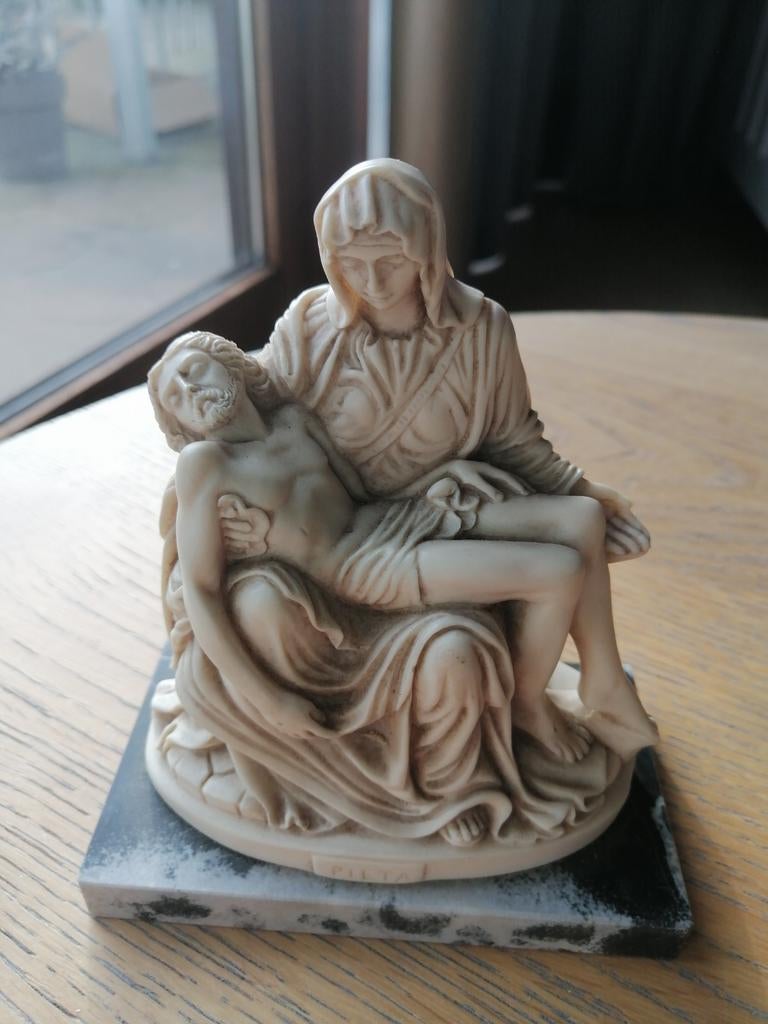 Pieta van E RUGGERI., Antiquités & Art, Enlèvement